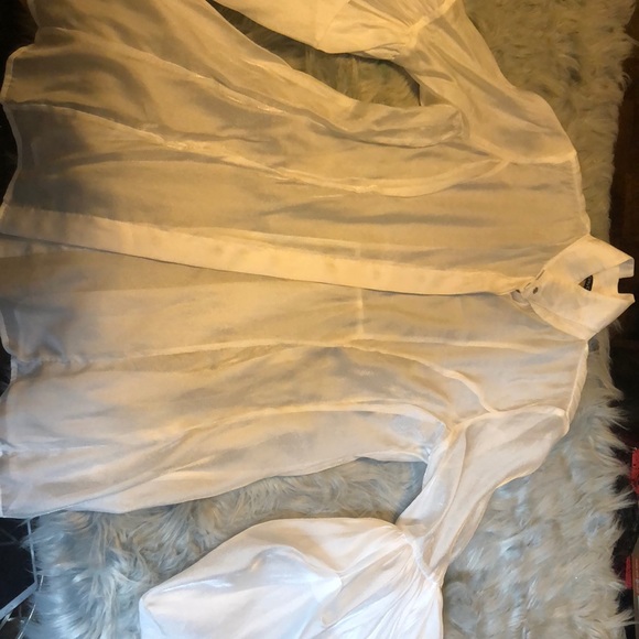 Bell sleeve top - Picture 1 of 3